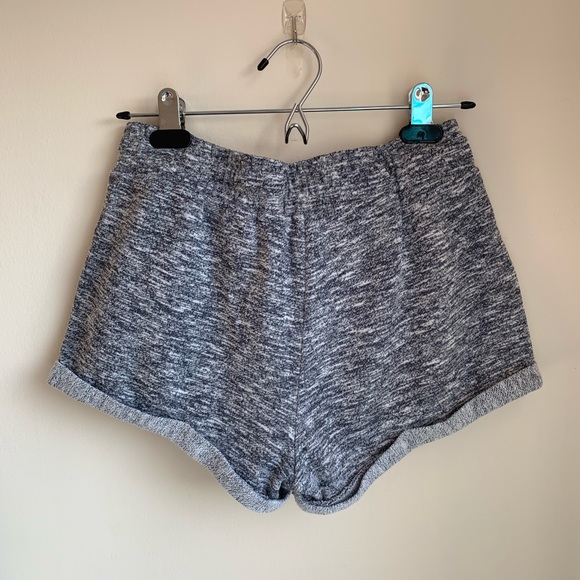 Grey shorts! - Picture 4 of 5